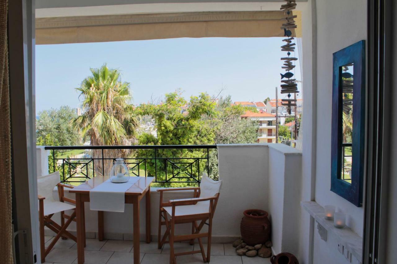 Fokais Beach Apartment Неа-Фокеа Екстер'єр фото